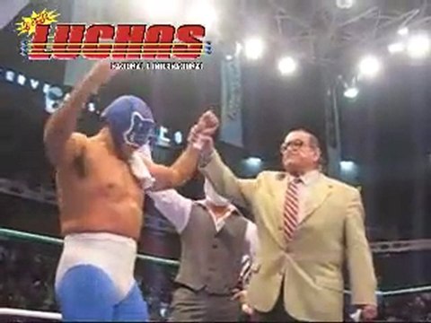 Villano V gana la máscara de Blue Panther