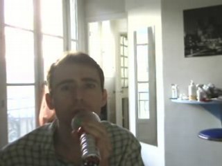Wiwi égratigne "Emmène moi"