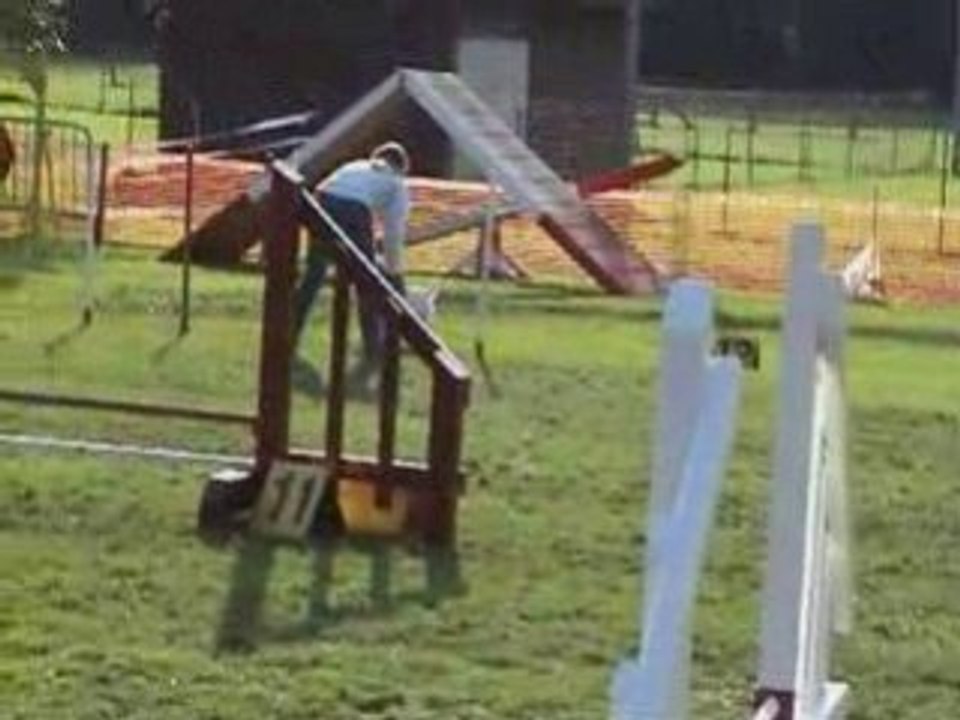 Valy_Jumping Dambenois