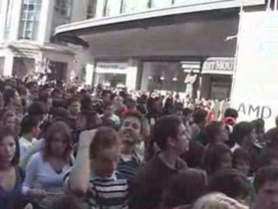 TECHNOPARADE 2008 PARIS