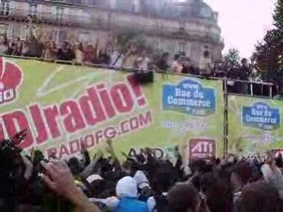TECHNO PARADE 2008 AVEC FG RADIO