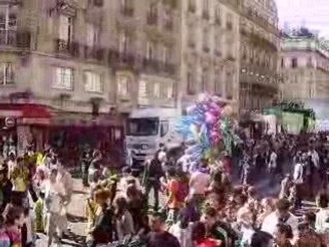 TECHNO PARADE 2008 PARIS EN DIRECT