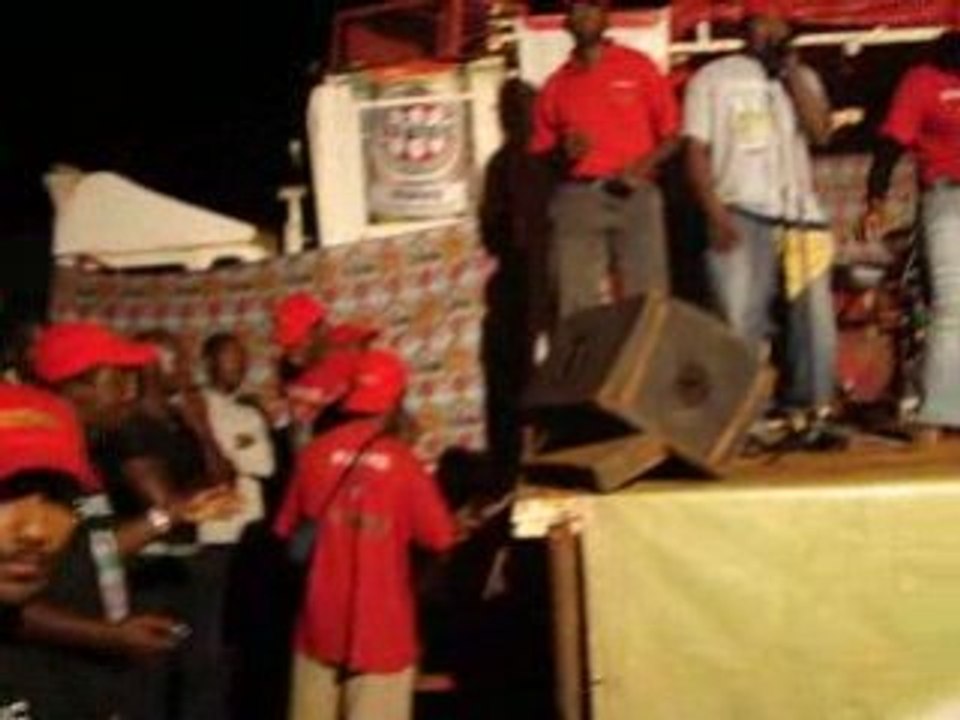 AI-JO MAMADOU A DSCHANG-CAMEROUN