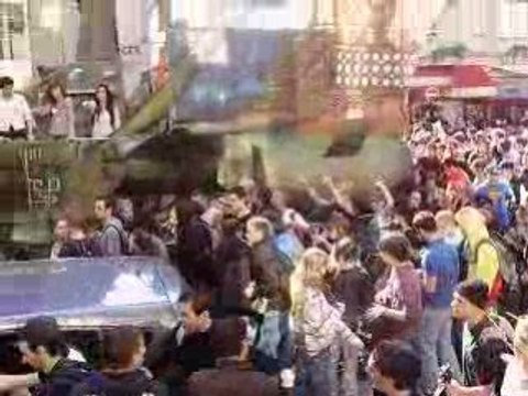 TECHNO PARADE 2008 AVEC BENNY BENASSI !