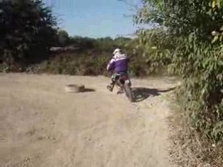 Perfite en singlais en la fantic( ex-herouvillettte moto)