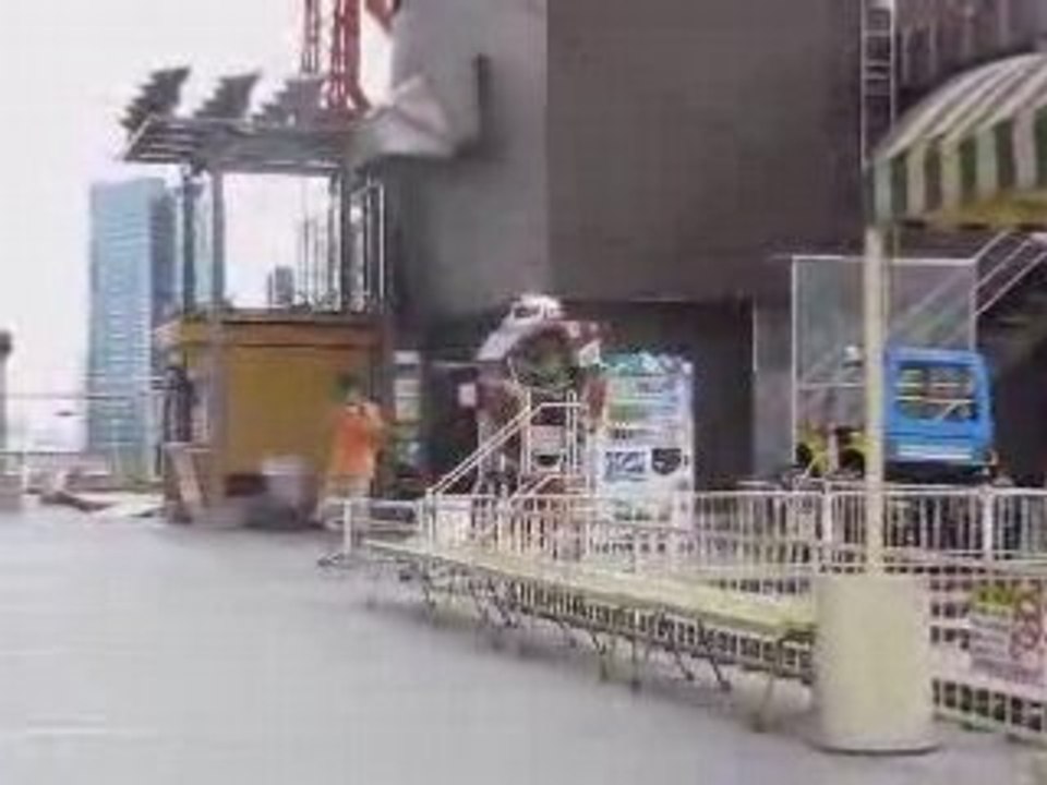 Robot Mecha Torre Tokio