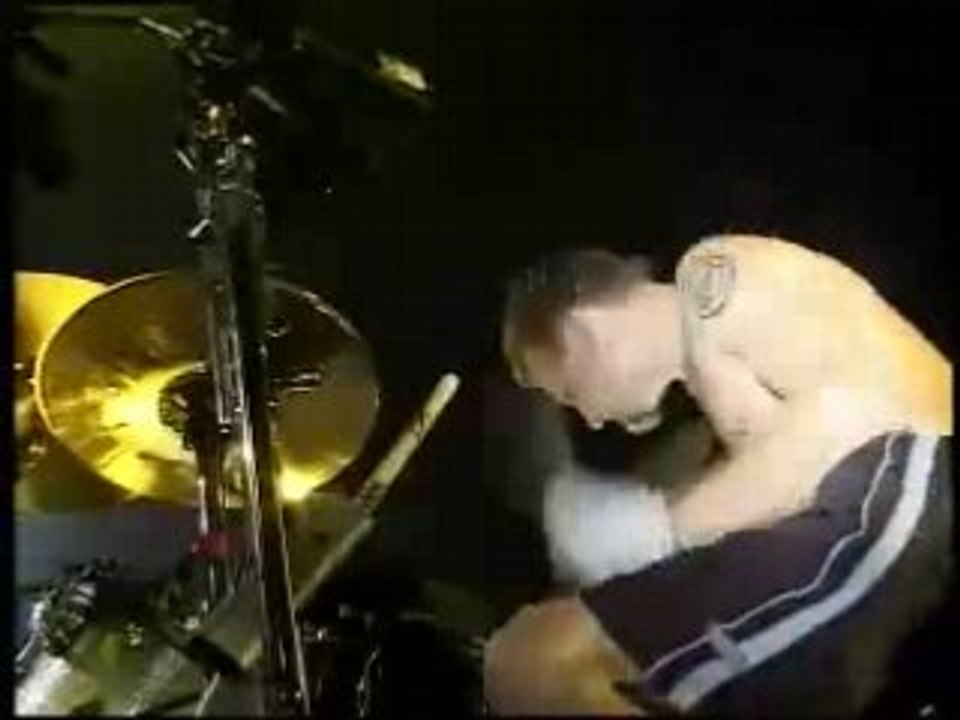 The Offspring - The Kids Aren't Alright (live)