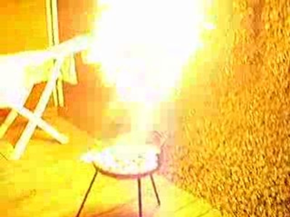 vidéo allumage du barbecue en vacances