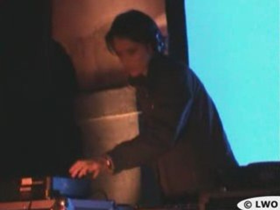dj CHLOE @ Hôtel d'Albret (Graff video by LWO 2007)