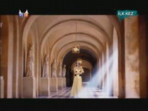 Petek Dincoz Kolay Degil