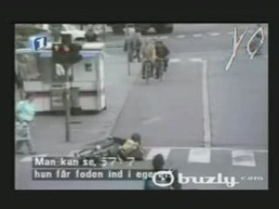 La meuf de regis en velo