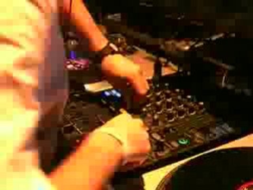 A-Track@Bataclan institubes VS BNR 03