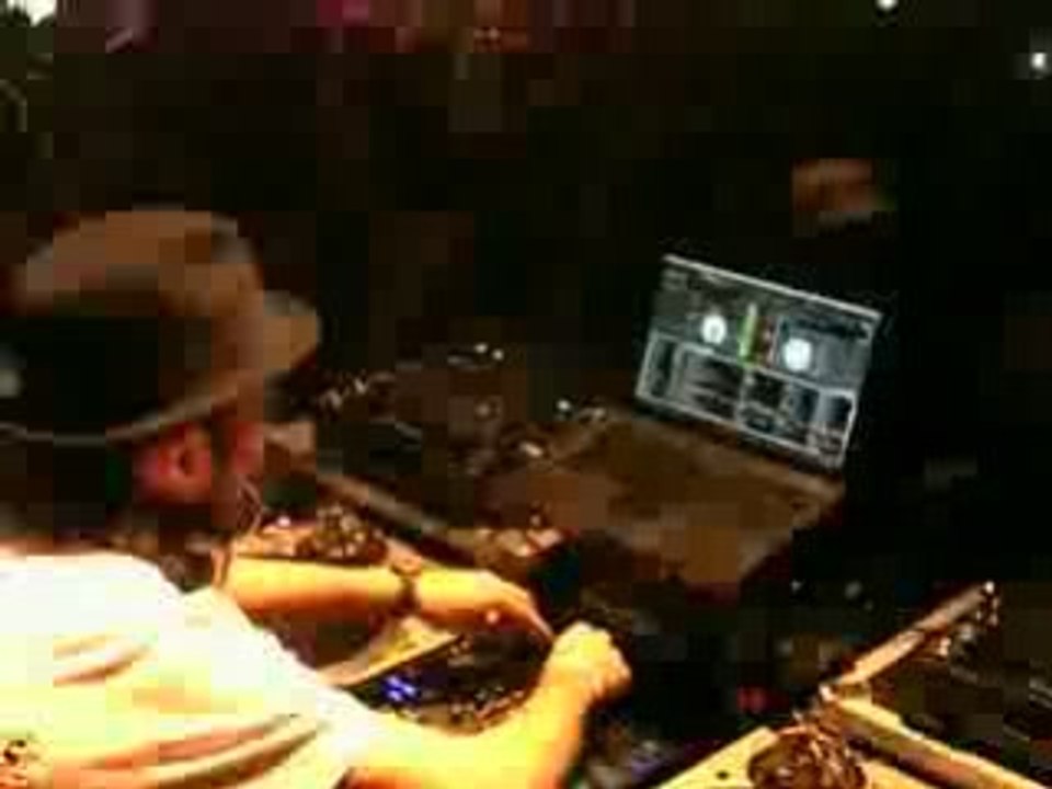 A-Track@Bataclan institubes VS BNR 01