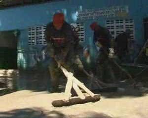 Pompiers français à Cabaret (Haïti)