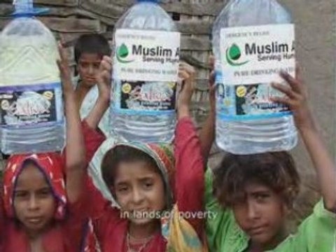 Muslim Aid Ramadan Nasheed by Mujahid ul-Haq (ft. Labbayk)