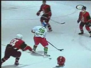 Amazing goal Yassine Fahas VS Morocco - Arab Cup Ice Hockey