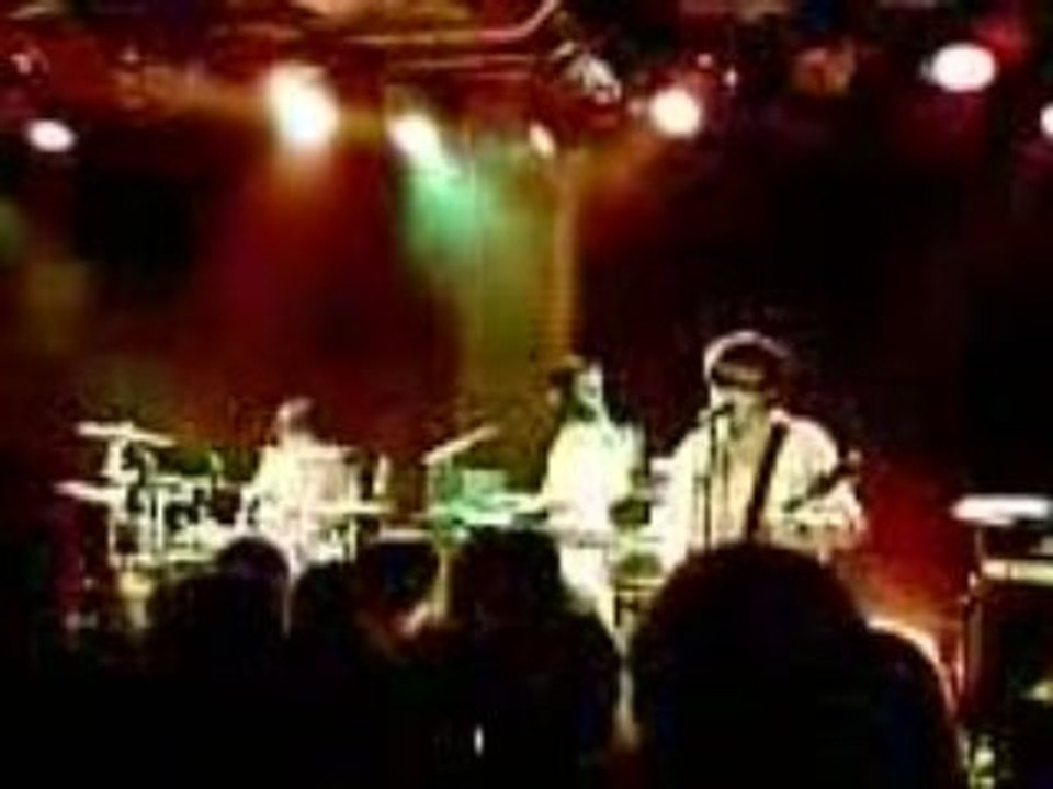 Polysics à Paris (mauvais son *sorry*)