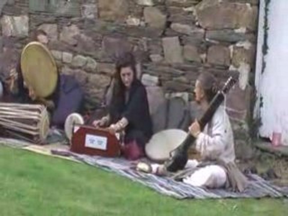 Musique Indienne - IV - Lisquily Mûr de Bretagne