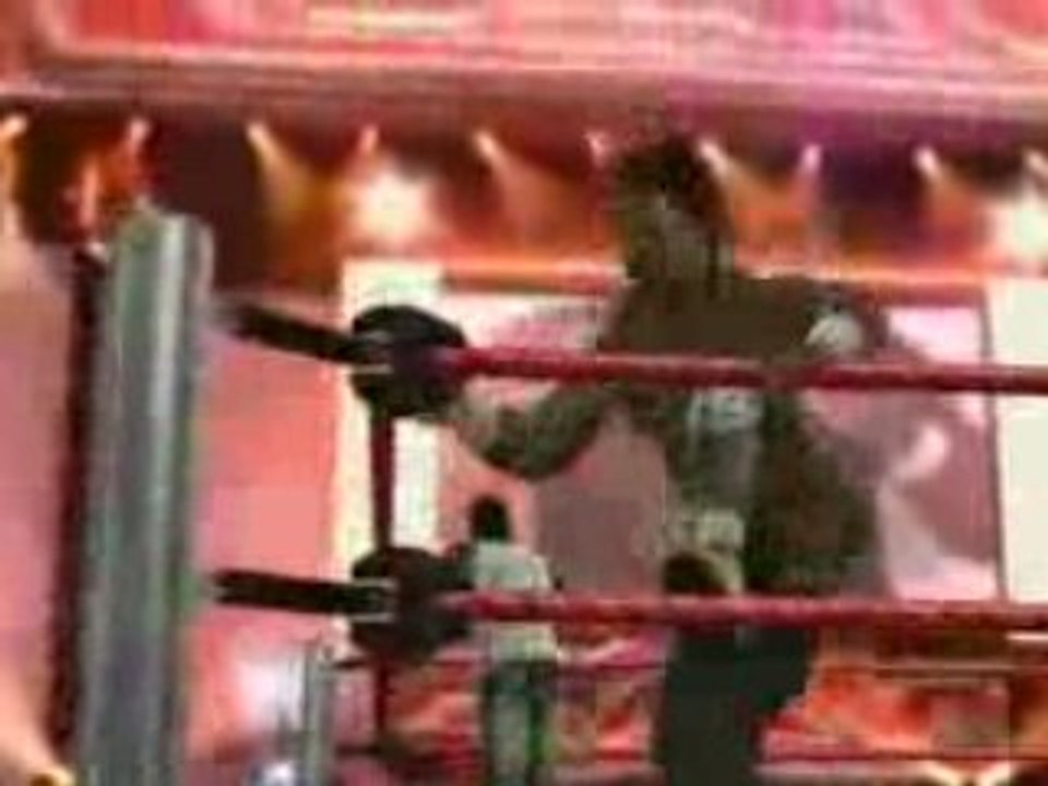 SvR 2009 Countdown: Cryme Tyme Entrance