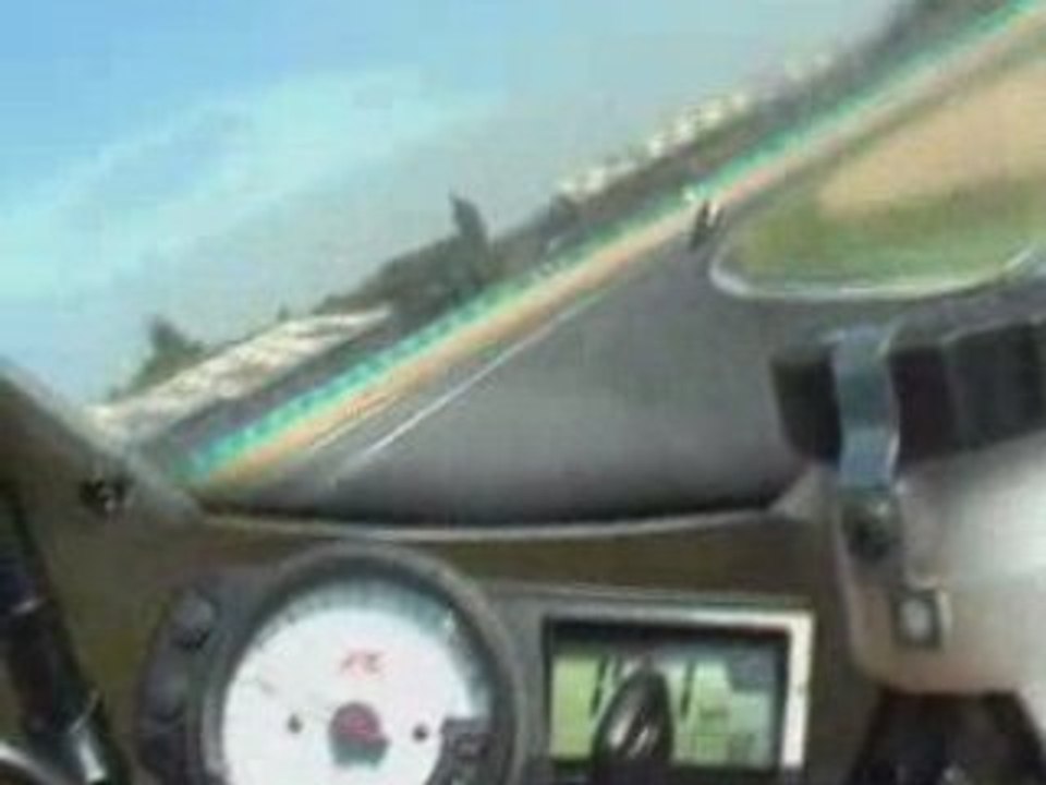 GSXR 1000 MAGNY COURS