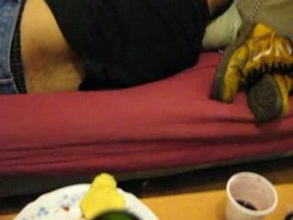 Poils de Boub brulés au briquet