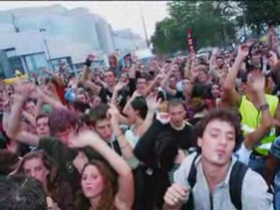 TECHNO PARADE Paris 2008