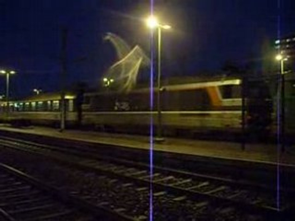 um de bb 67586 fret et bb 67602 multiservice avec 9 voitures