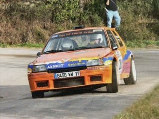 Les Renault Clio Maxi