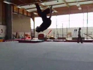 Serhat Salto Arrière