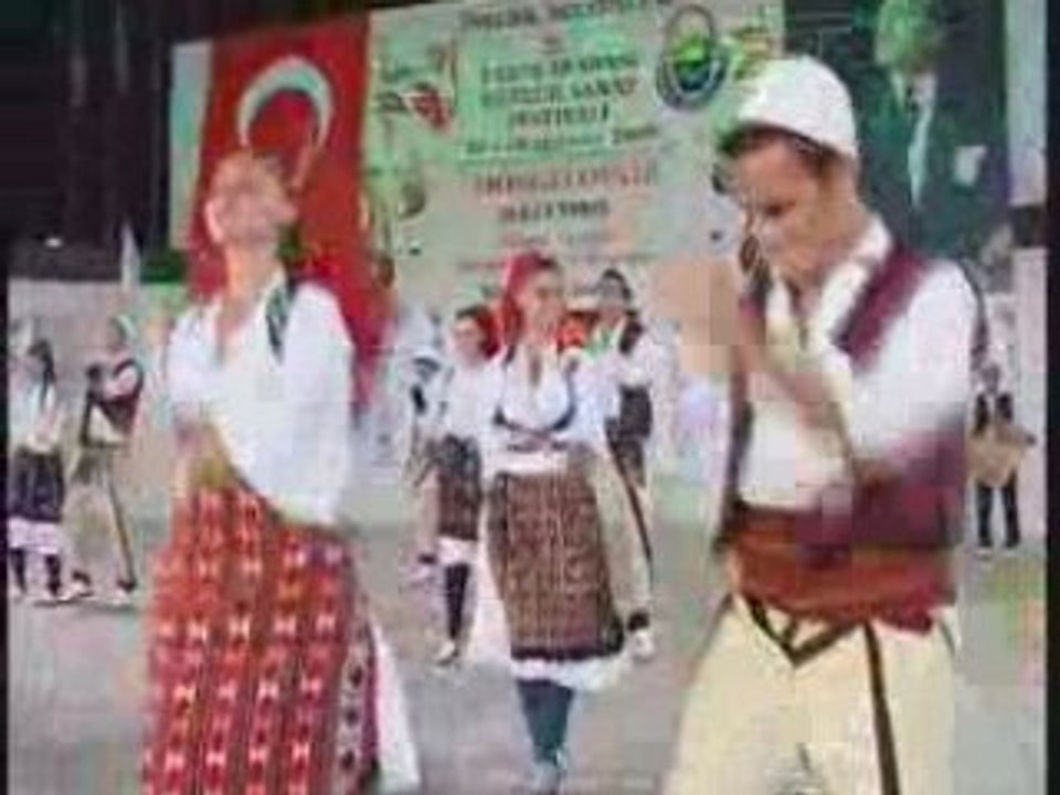 İNEGÖL ŞENLİGİNDE KOSOVA FOLKLOR EKİBİ FİNAL
