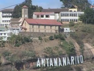 Efa voadinikao Fihirana Fanampiny 28