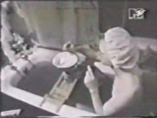 Daisy Chainsaw - Love Your Money