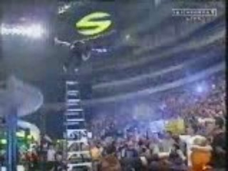 Jeff Hardy crashes and burns
