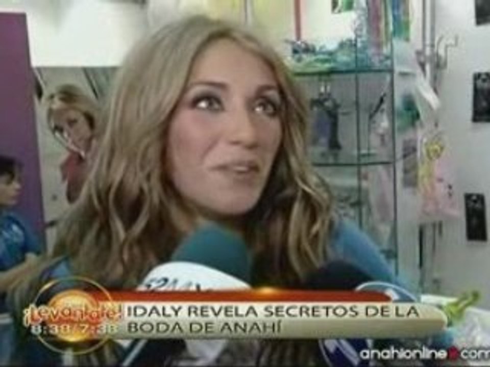 ANAHI SE CASA EN LVNTAT