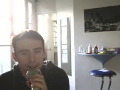 Wiwi égratigne Rêves différents