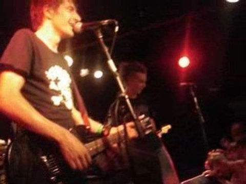 Guerilla Poubelle, Demain il pleut