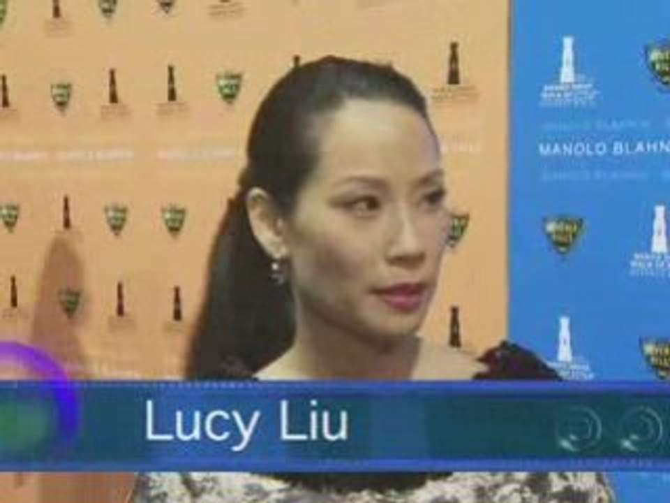 Lucy Liu at Rodeo Drive Walk of Style