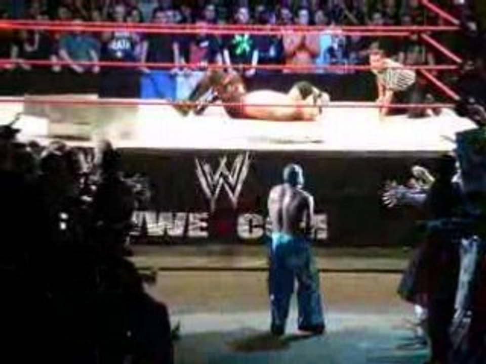 [Bercy] Kane vs Rey Mysterio