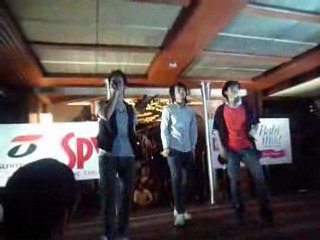 Peck,Aof,Bell-BananaHangout'08Sep