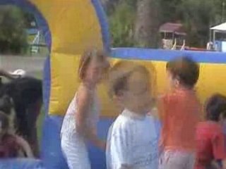 Les jeunes dansent à Combelles vl