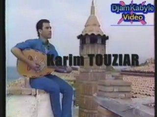 Karim Tizouiar "Athine Iyardjigh" clip Kabyle(1995)