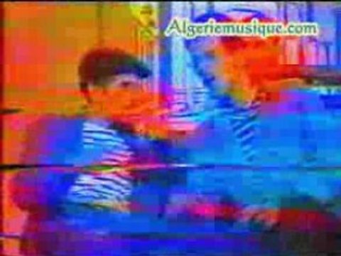 souillah et kamal Humour-Les Fumeurs