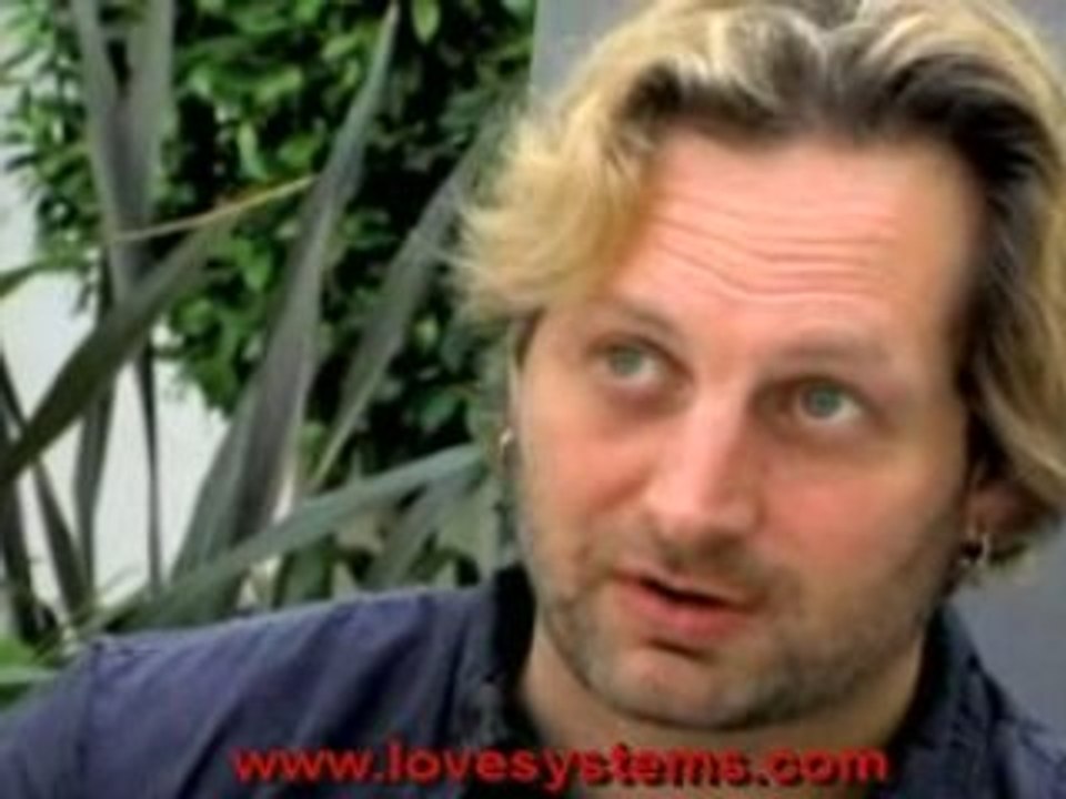 Howto Get Laid on First Date by Dating Coach Savoy