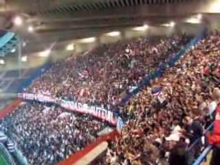 Chant En Rouge et Bleu