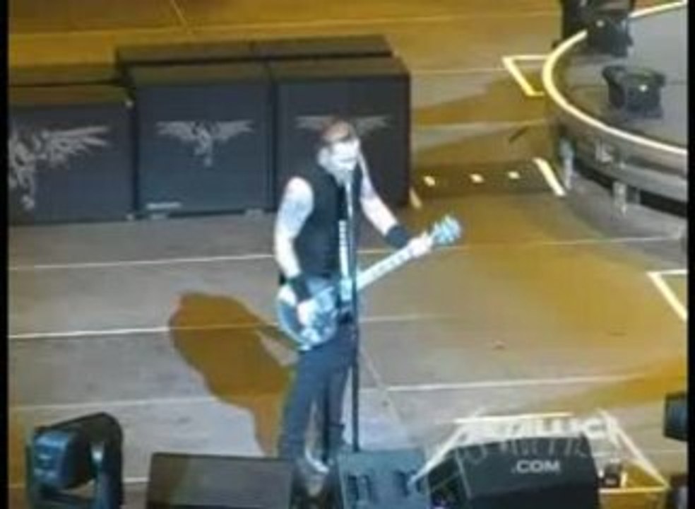 Metallica - Broken, Beat And Scarred (Live)