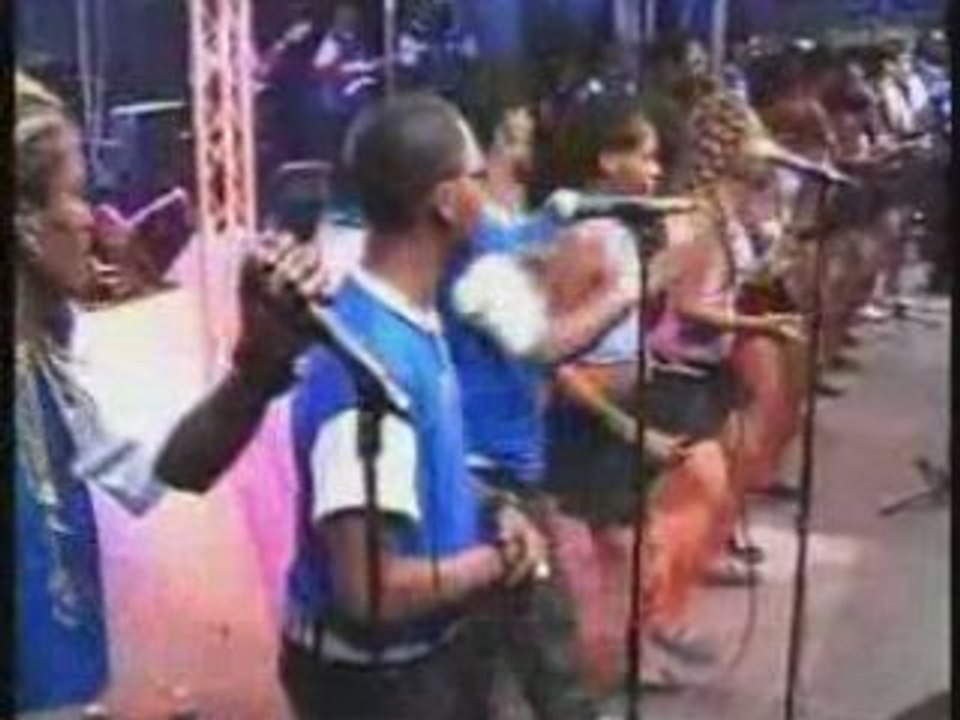 FERRE GOLA/ FIKIN 2008/ par DRIGO MBAKI