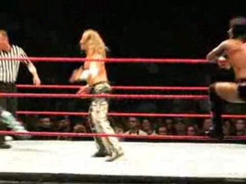 Raw à bercy : HBK / CM Punk vs Cade / Jericho