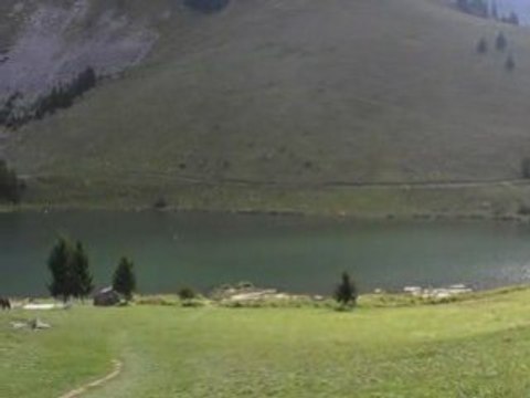 Le lac des Confins à La Clusaz