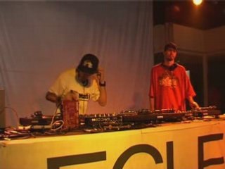 ShowCase djMattj & djFly Salon MIXMOVE Nuits Sonores 2008