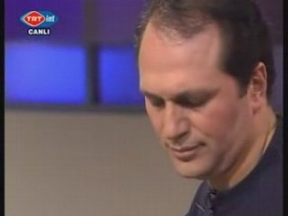 Erol Parlak Meşeler gövermis varsın göversin